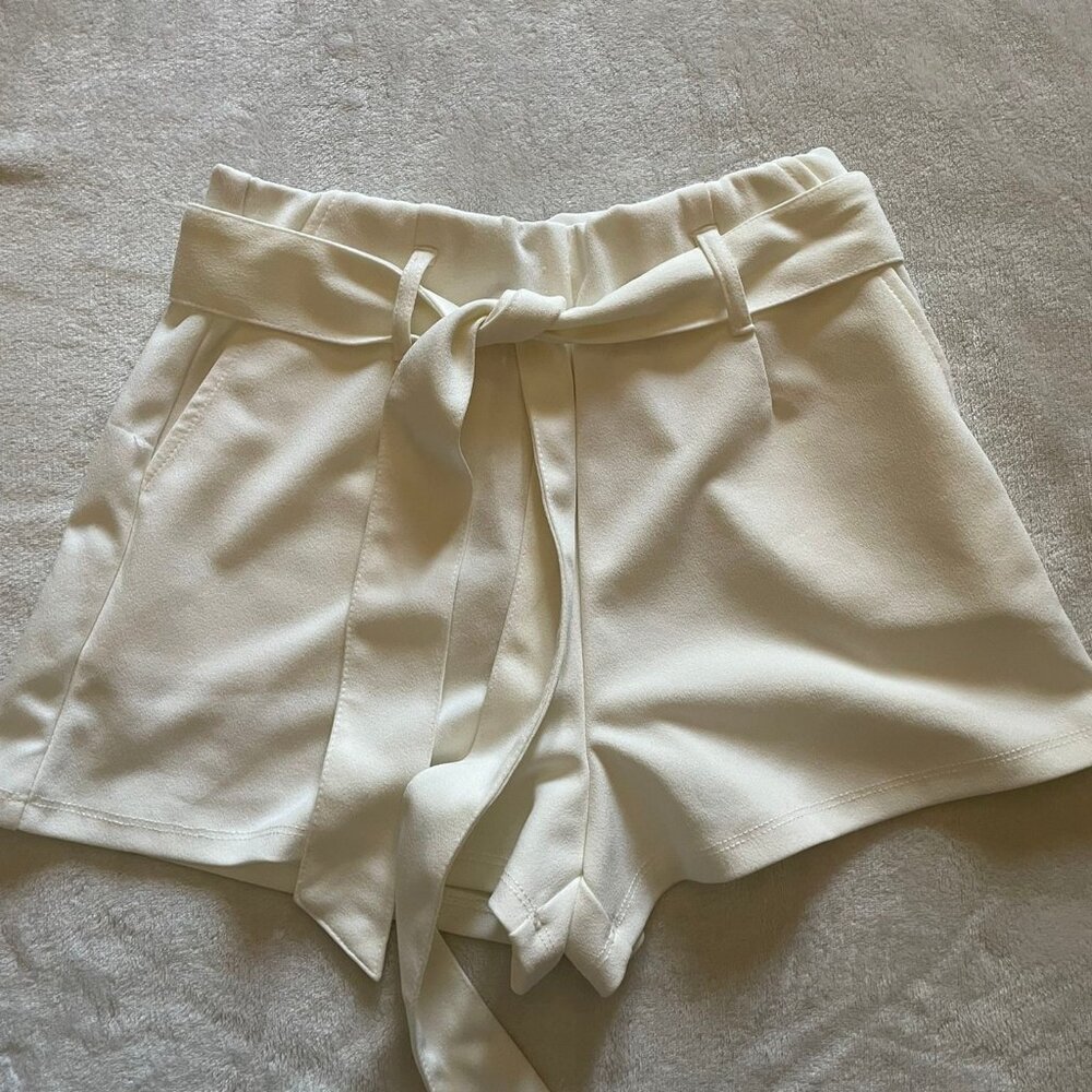 Forever 21 White High Waisted Shorts with Belt